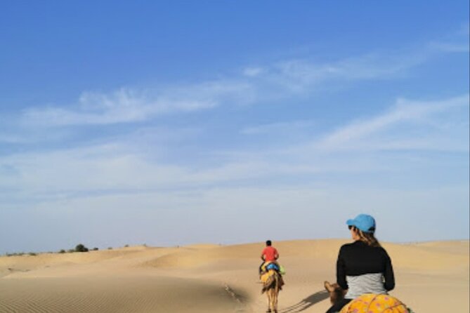 Overnight Non Touristic - Riding camels into a quieter desert