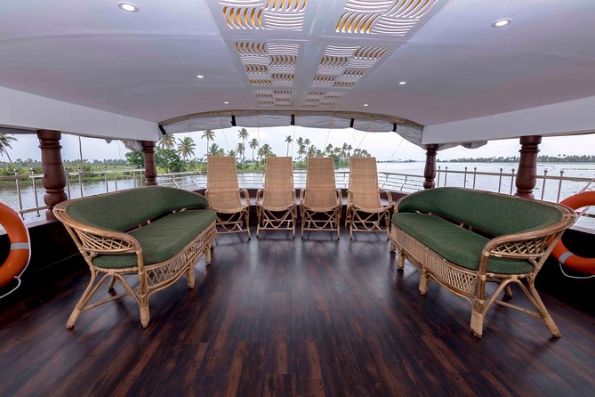 Private 3 Bedroom Luxury Houseboat Trip in Alleppy Backwaters - Kalloorkad St. Mary’s Basilica, a brief shore stop