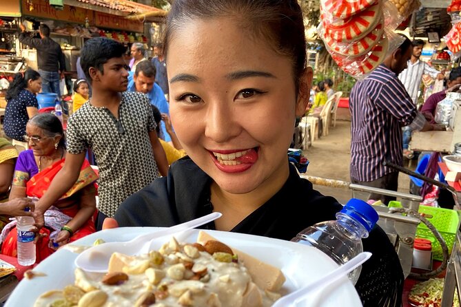 Private 4-Hour Tour of Mumbai’s Tastiest Local Foods - Chowpatty Beach: a relaxed start with street snacks