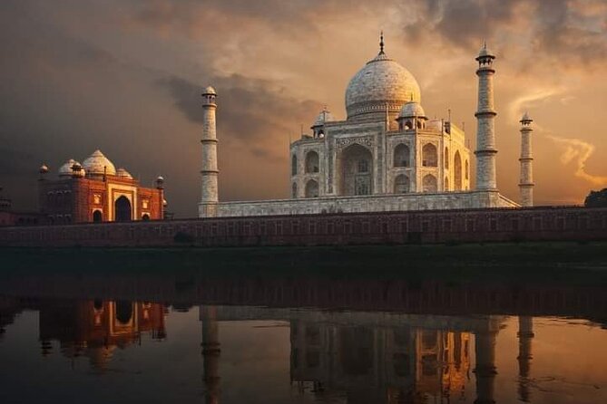 Private 6-Day Golden Triangle Tour: Delhi, Agra, Jaipur by Car - The road from Delhi to Agra