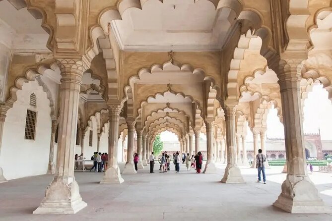 Private Agra Taj Mahal Same Day Tour By Car From Delhi - All Inclusive - What the private setup adds