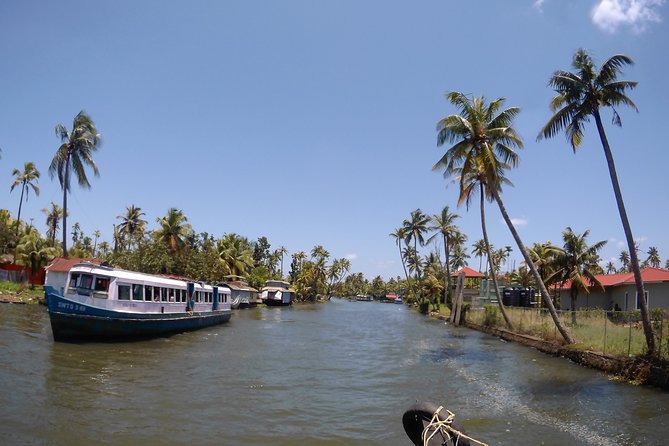 Private Alleppey Backwater Houseboat DayTour with Taxi from Kochi - Boarding the private houseboat at 11:00