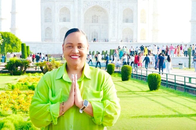Private day tour of Taj Mahal and Agra fort by super-fast train - ALL INCLUSIVE - Returning by train around 5:30 PM