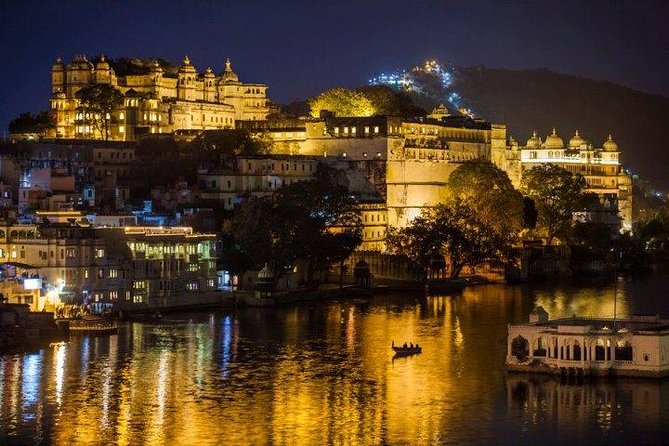 Private Day Trip to Chittorgarh Fort from Udaipur - Entering Chittorgarh Fort through seven gates