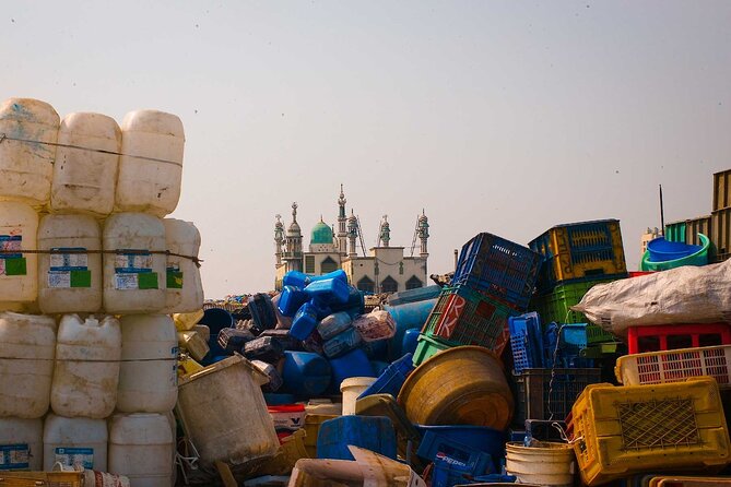 Private Dharavi Slum and Sightseeing Tour - Gateway of India and the story behind the view
