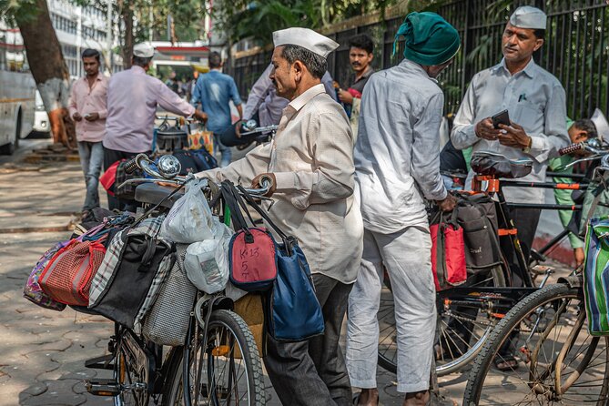 Private Dharavi Slum, Dabbawala & Dhobi Ghat tour with Transport - Why these three Mumbai stops fit together