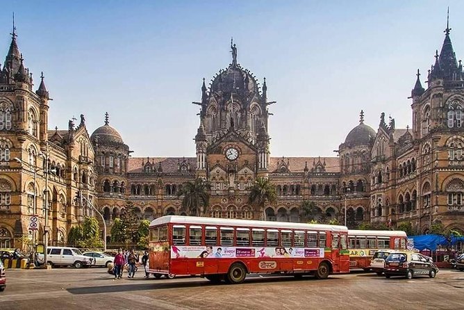 Private Dharavi Slum Tour with Mumbai Sightseeing - Gateway of India and the Taj Mahal Palace