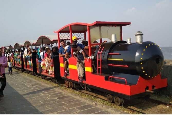 Private Elephanta Caves & Mumbai Sightseeing Tour with AC Car - Dhobi Ghat and Mumbai’s working city