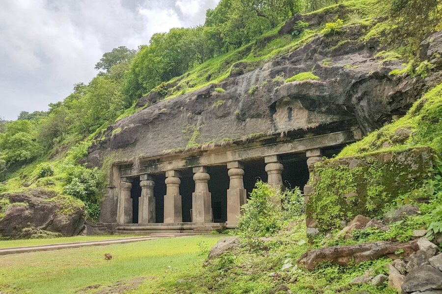 Private Elephanta Caves: Private Half-Day Tour from Mumbai - The ferry across Mumbai Harbour