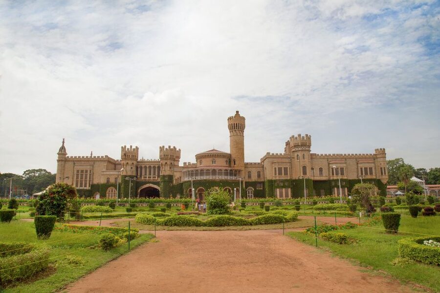 Private Full Day Bangalore City Tour - Bull Temple and the Nandi figure