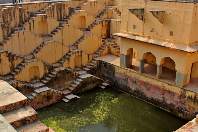 Private Full Day Jaipur Sightseeing Tour By Tuk Tuk - Gaitore’s royal cenotaphs provide a quieter finish