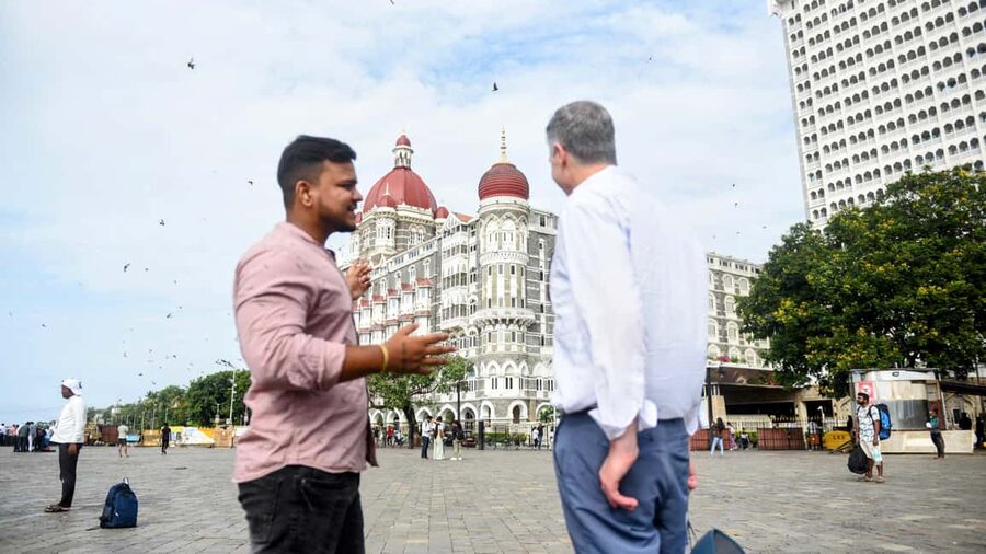 Private Full-Day Mumbai Sightseeing & Dharavi Slum Tour - CST, Crawford Market, and Mumbai’s civic core
