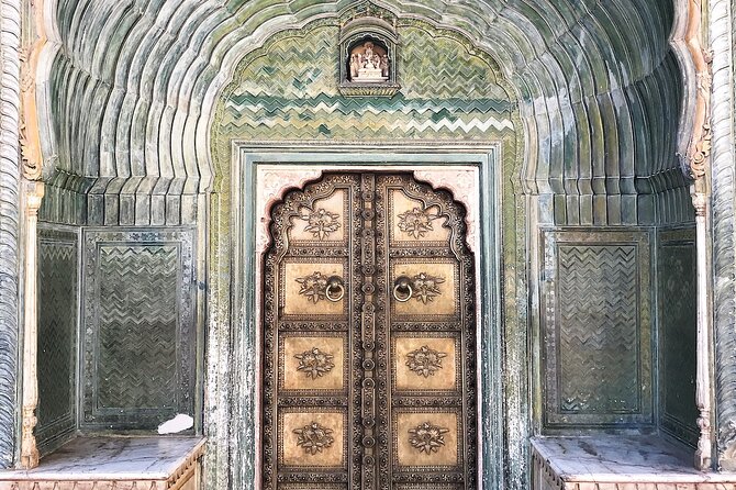 Private Guided Half Day Tour Jaipur - A quiet pause at Jagat Shiromani Ji Temple