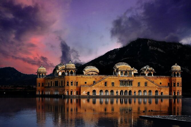 Private Guided Half Day Tour Jaipur - Starting at Panna Meena ka Kund