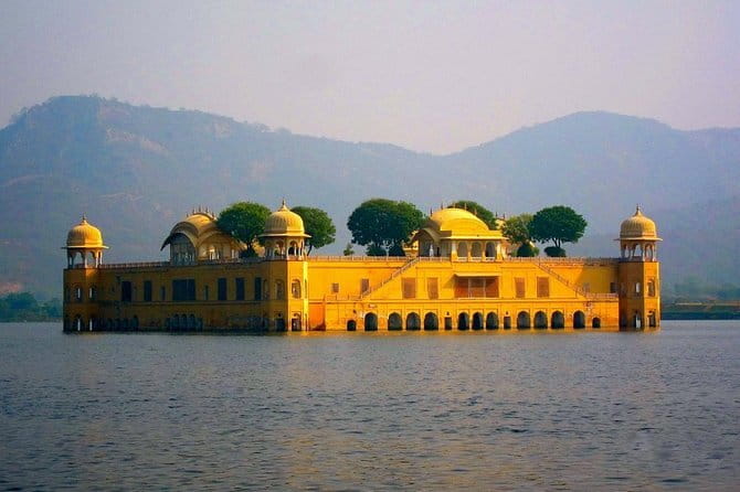 Private Guided Same Day Jaipur Tour From Delhi By Car - What the $5 price really means