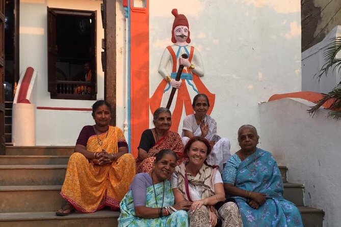 Private Guided Spiritual Walk in Banganga Hindu Temples - Why Banganga Tank makes such a strong Mumbai stop