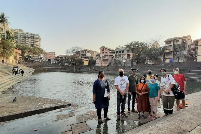 Private Guided Spiritual Walk in Banganga Hindu Temples - Walkeshwar Temple and the stone shrine complex
