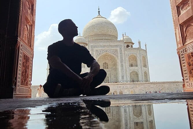 Private Guided Taj Mahal Same-Day/ Sunrise Tour from Delhi by Car - Agra Fort and the Mughal story