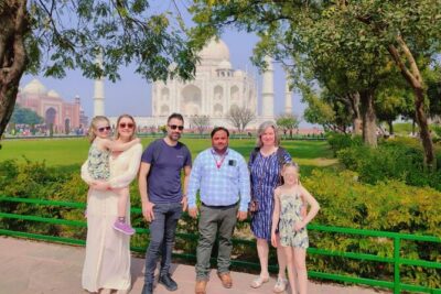 Private Guided Taj Mahal Tour with Skip The Line Entry Ticket