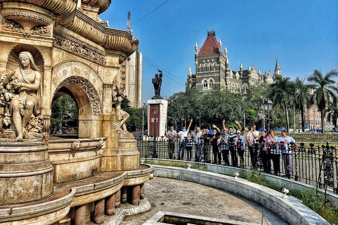 Private Guided Walking Tour in Fort & Colaba - What the private guide adds