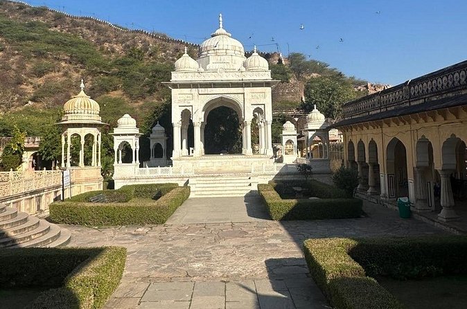 Private Jaipur City Tour by Tuk Tuk Or Car - Jantar Mantar: Science in Stone