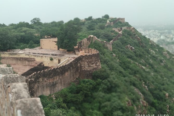 Private Jaipur Full 2 Days Tour With Pink City Guide - Amber Fort, the grand opening at two hours