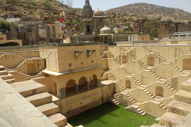 Private Jaipur Full One Day Tour In Pink City With Guide - Jantar Mantar is more than a quick photo stop