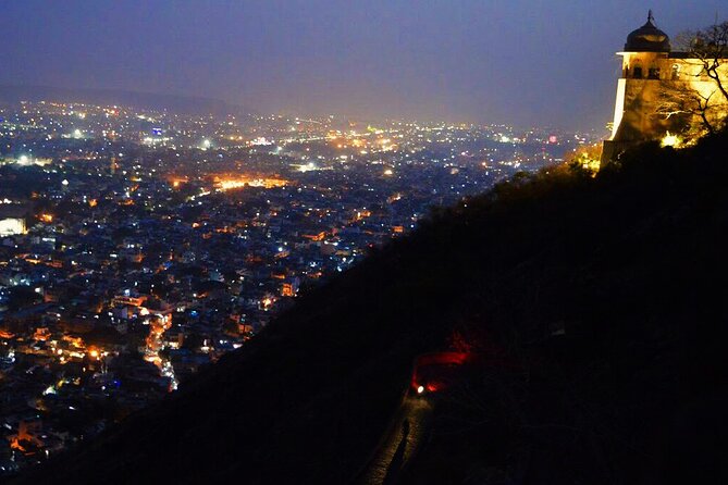 Private Jaipur Night Tour with Nahargarh Sunset Views - Royal Gaitor gives the evening a quieter opening