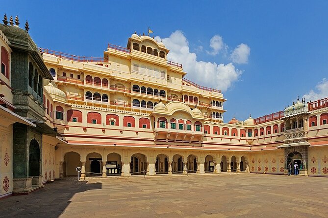 Private Jaipur Pink City Tour by Car & Driver with a Tour Guide - What the $17 Jaipur tour really gives you