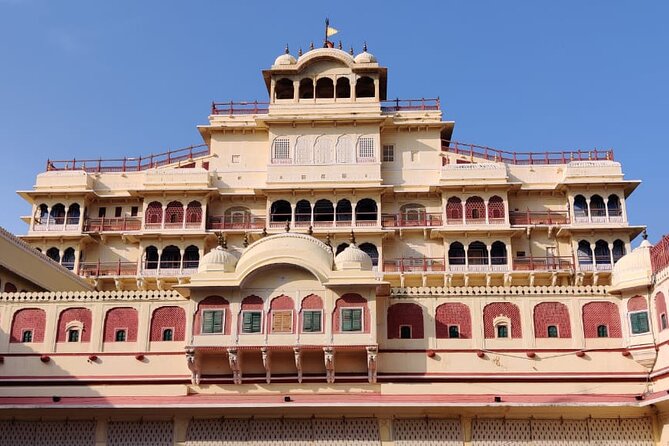 Private Jaipur Tour for Solo Female Traveler with Female Guide - Hawa Mahal: ten minutes for Jaipur’s most famous facade