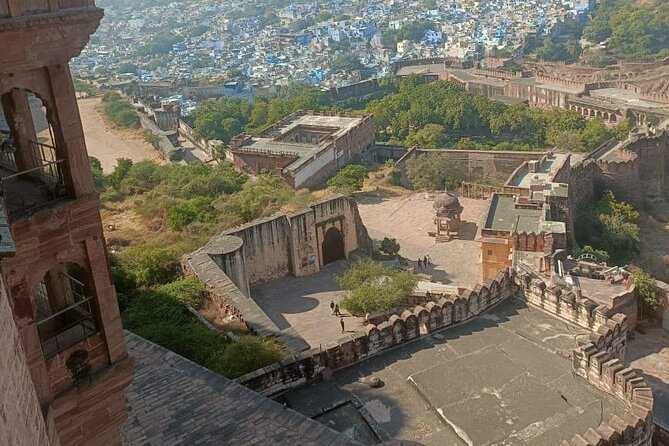 Private Jodhpur Blue City Walking Tour with Guide - What the private format adds