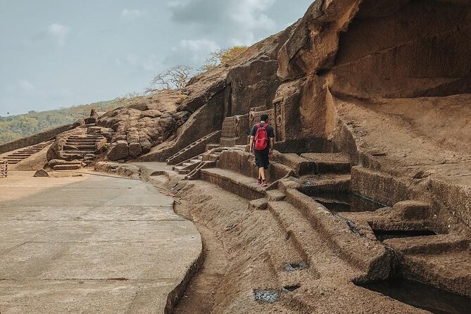 Private Kanheri Buddhist Cave with Mumbai Sightseeing Including AC vehicle - The landmarks you will see in four hours