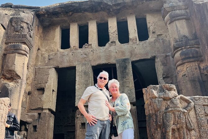Private Kanheri Caves & Global Pagoda Guided Tour with Transport - What the guide adds to the day