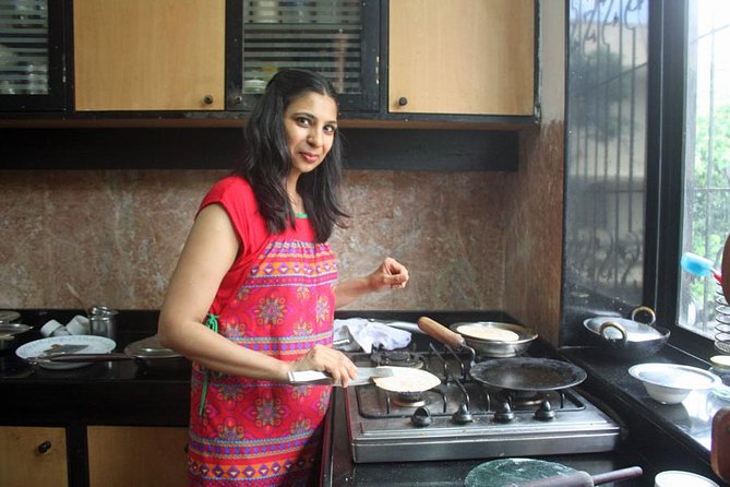 Private Market Tour and Vegetarian Cooking Class in Mumbai - Key Points About This Mumbai Cooking Experience