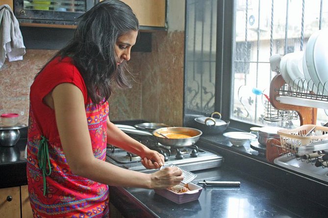 Private Market Tour and Vegetarian Cooking Class in Mumbai - Starting in Matunga at Five Gardens