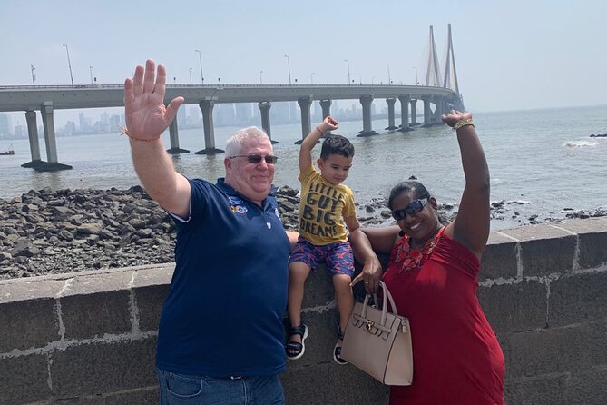 Private Mumbai City Tour and Bollywood Tour Combo with Transport - A full Mumbai day without changing tour groups