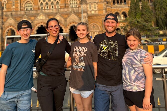 Private Mumbai Sightseeing Tour with Local English Guide - Why a private car helps in Mumbai
