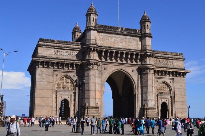 Private Mumbai Sightseeing Tour with Pickup, Car & Guide - The Gateway of India and Mumbai’s seafront
