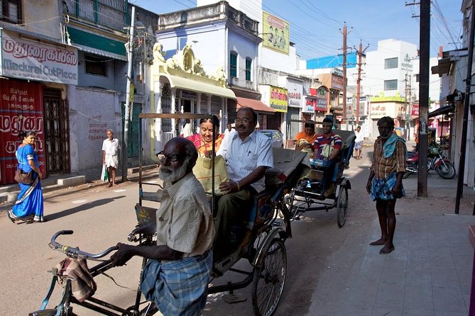 Private Once Upon A Madurai Trail Walking Tour - Through the temple-side lanes