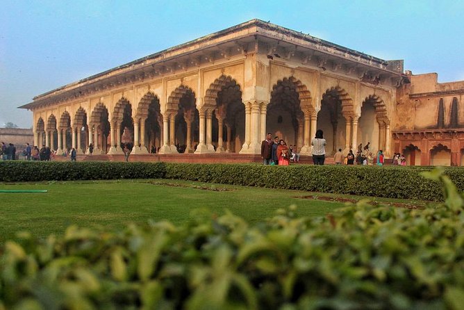 Private One Day Taj Mahal & Agra City Tour by Ac Car-All Included - Lunch at Pinch of Spice