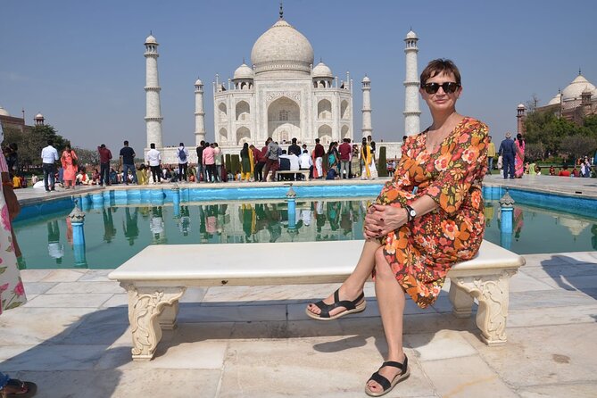 Private Skip The Line Taj Mahal Sunrise Tour - Walking through Shah Jahan’s marble memorial