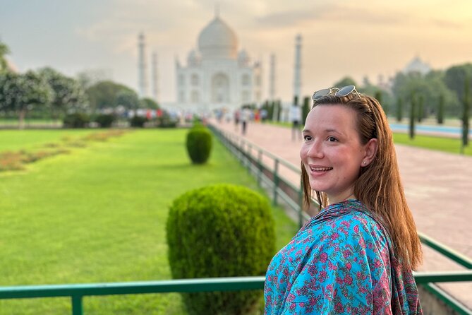 Private Sunrise Taj Mahal & Agra Tour from Delhi by Luxury Car - The 2:30 AM pickup and road to Agra