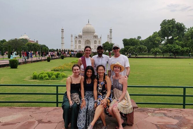 Private Sunrise Taj Mahal Tour from Delhi by Car - All inclusive - Breakfast at a Five-Star Hotel