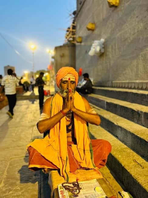 Private Sunset Boat Ride and Ganga Aarti with Reserved Seat - The One-Hour Private Boat Ride