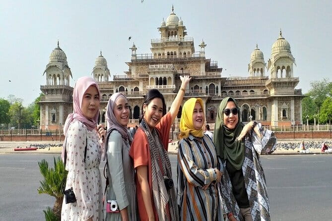 Private Taj Mahal, Agra Fort & Baby Taj Tour from Delhi by Car - The return to Delhi and the final three hours