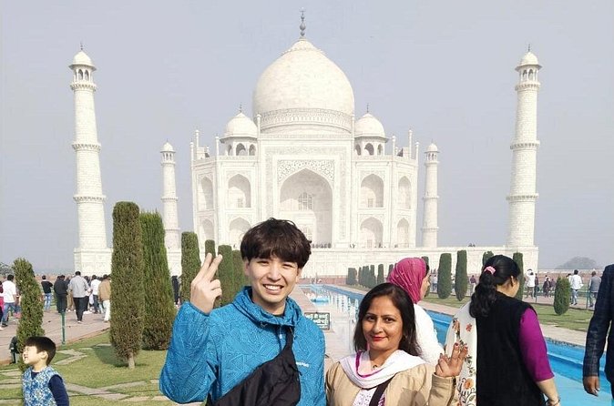 Private Taj Mahal and Agra Fort Tour from Agra City - Agra Fort, the Mughal residence before Delhi
