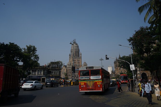 Private Tour in Mumbai Slum with Sightseeing - Gateway of India and Kamala Nehru Park