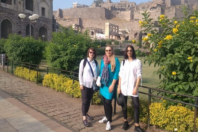 Private tour of Hyderabad in car with guide and lunch - Is $110 per person a fair price?
