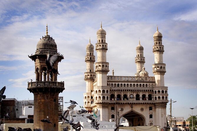 Private tour of Hyderabad with lunch for a cultural immersion - Key points at a glance