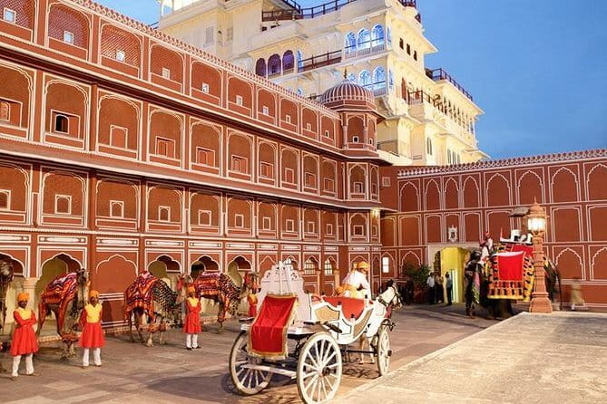 Private Tour of Instagrammable Photogenic Spots in Jaipur - Albert Hall Museum: a quick exterior portrait stop